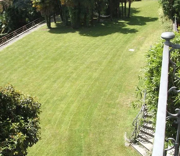 Le Due Torrette Bed and Breakfast 2*