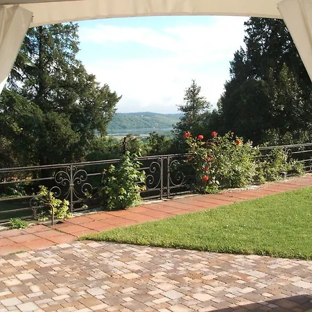 ベッド・アンド・ブレックファスト Le Due Torrette 2*